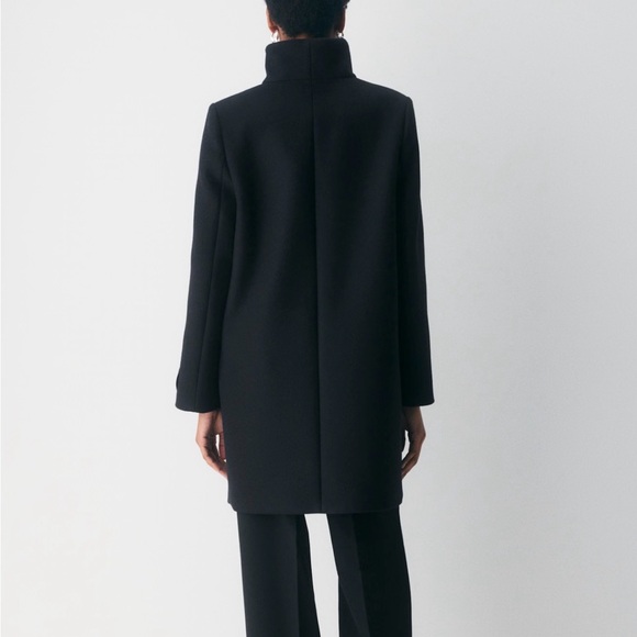 Aritzia The Cocoon Car Coat - Picture 3 of 12